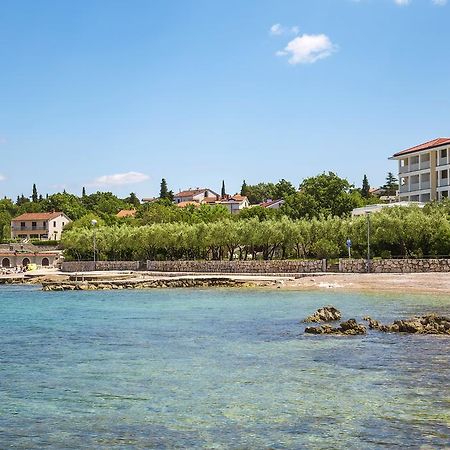 Hotel Vila Rova Malinska Buitenkant foto