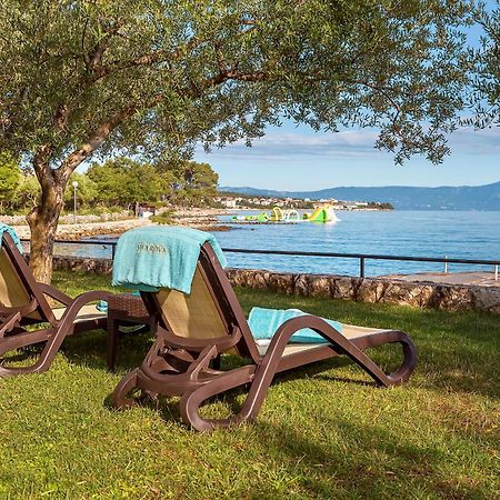 Hotel Vila Rova Malinska Buitenkant foto